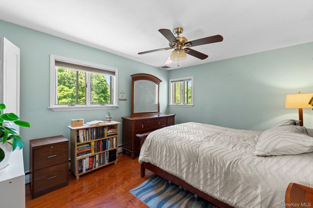 2463 N Pine Grove Court, Yorktown Heights, NY 10598