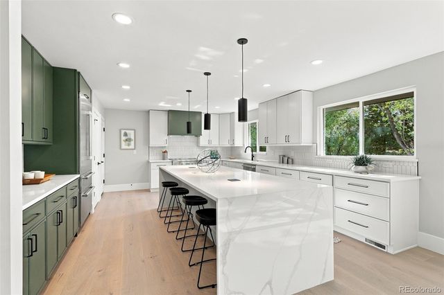 3051 Oak Street, Denver, CO 80215
