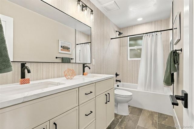3051 Oak Street, Denver, CO 80215