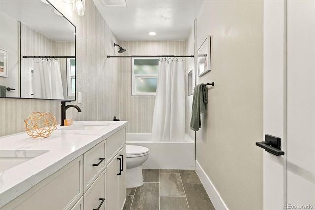 3051 Oak Street, Denver, CO 80215