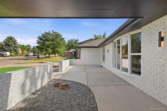 3051 Oak Street, Denver, CO 80215