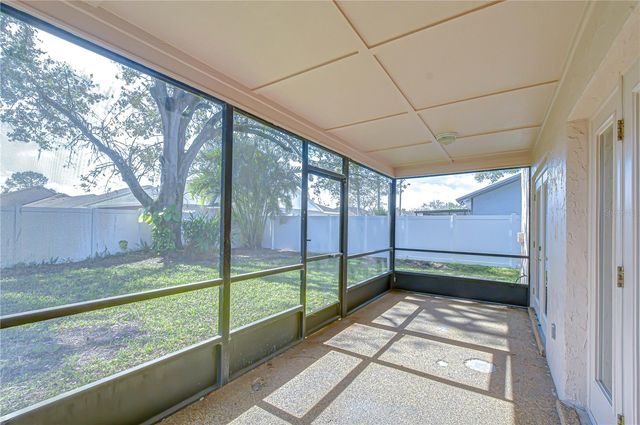 8756 HAMPDEN DRIVE, Tampa, FL 33626