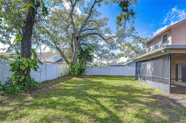 8756 HAMPDEN DRIVE, Tampa, FL 33626