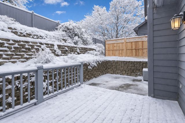 2260 Sherwood Court, Minnetonka, MN 55305