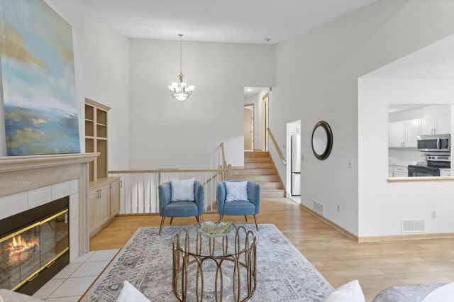 2260 Sherwood Court, Minnetonka, MN 55305