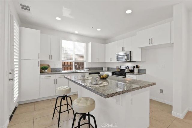 27 Linden, Temple City, CA 91780