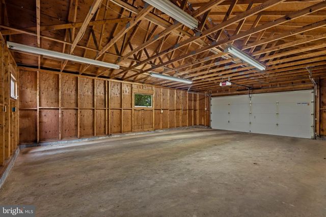 500 WALKER RD, Great Falls, VA 22066