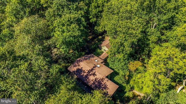 500 WALKER RD, Great Falls, VA 22066