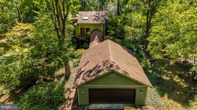 500 WALKER RD, Great Falls, VA 22066