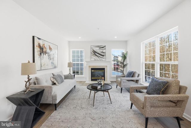 7102 STARBOARD DR, District Heights, MD 20747