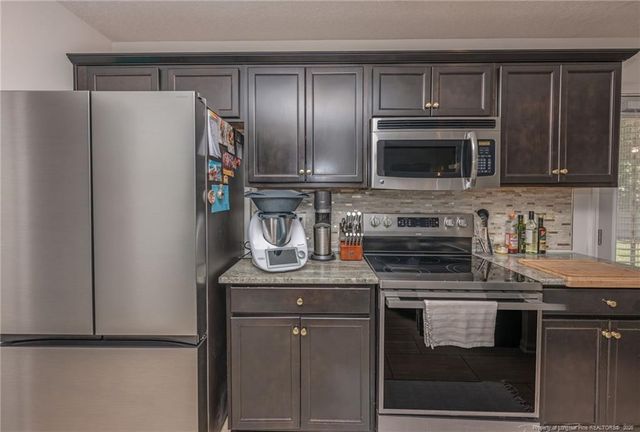 5264 Goshawk Drive, Hope Mills, NC 28348