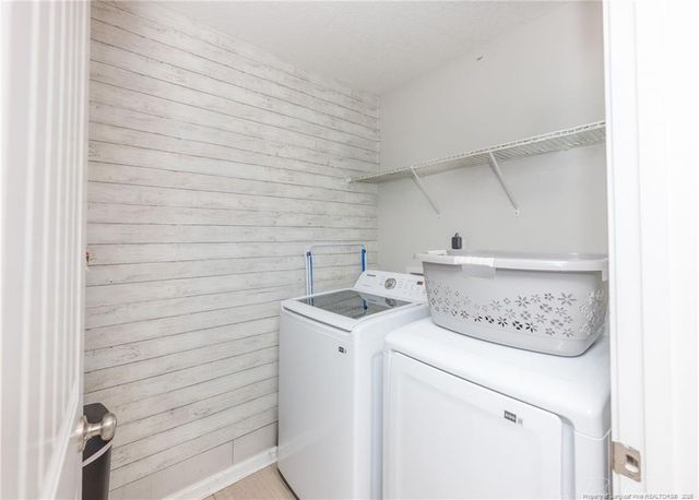 5264 Goshawk Drive, Hope Mills, NC 28348