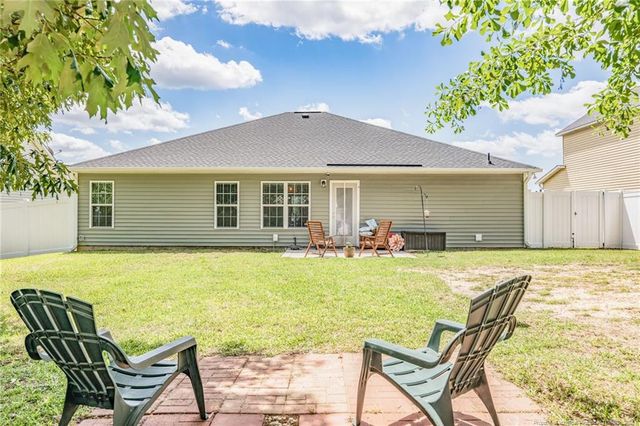 5264 Goshawk Drive, Hope Mills, NC 28348