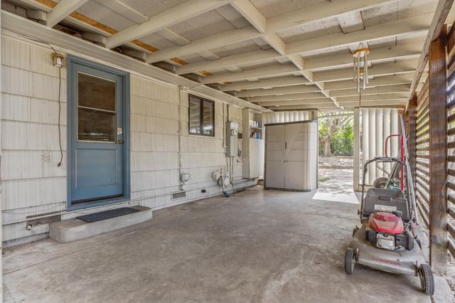 8865 Phoenix Ave, Fair Oaks, CA 95628