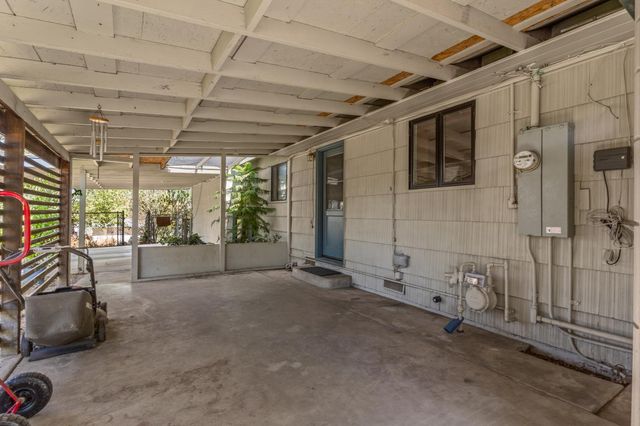 8865 Phoenix Ave, Fair Oaks, CA 95628