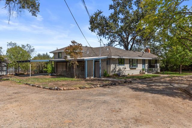 8865 Phoenix Ave, Fair Oaks, CA 95628