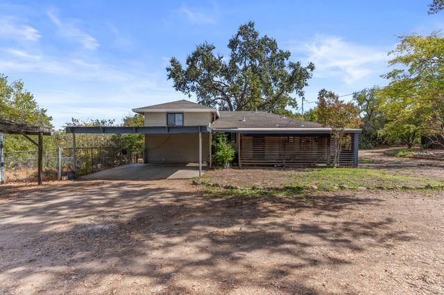 8865 Phoenix Ave, Fair Oaks, CA 95628