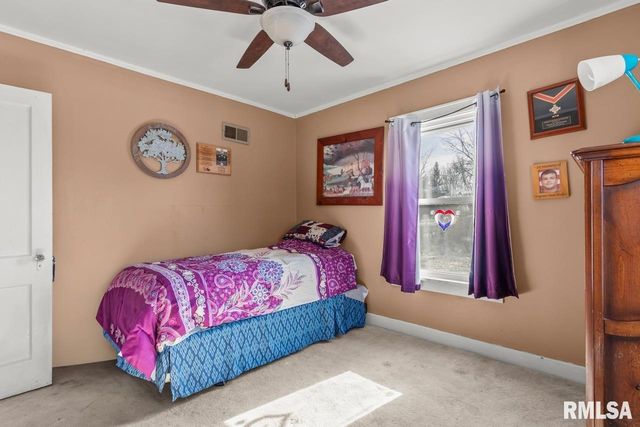 6314 W FARMINGTON Road, Peoria, IL 61604