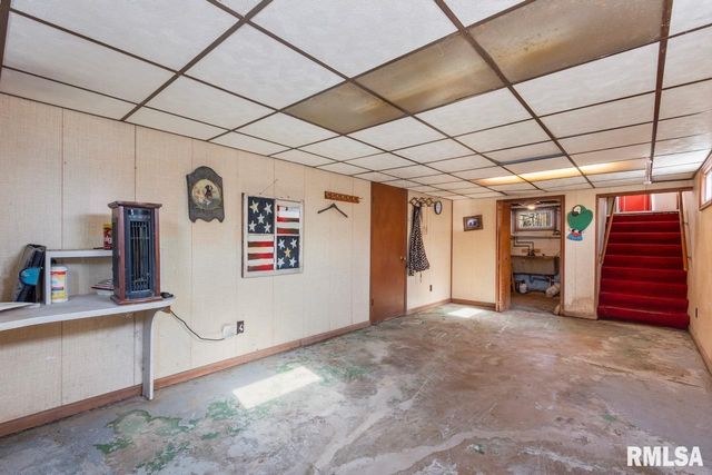 6314 W FARMINGTON Road, Peoria, IL 61604