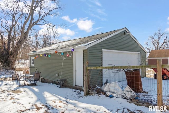 6314 W FARMINGTON Road, Peoria, IL 61604