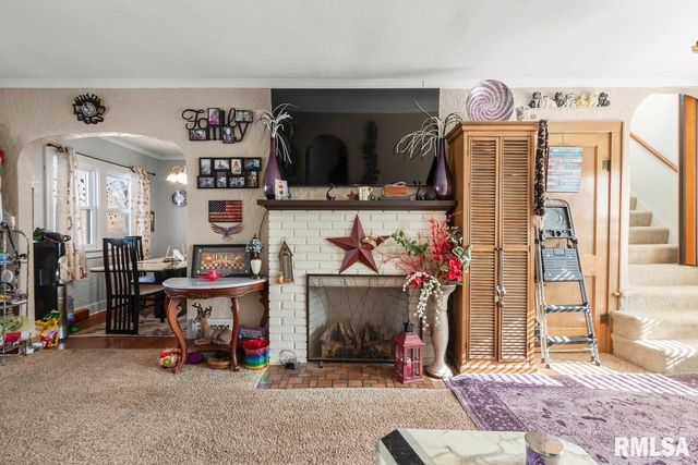 6314 W FARMINGTON Road, Peoria, IL 61604