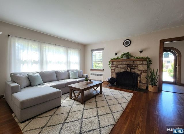 304 Henry Street, Hasbrouck Heights, NJ 07604