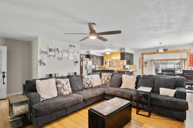 1430 Locke Rd, Modesto, CA 95355