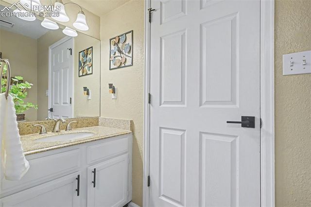 5210 Twinkle Way, Colorado Springs, CO 80917