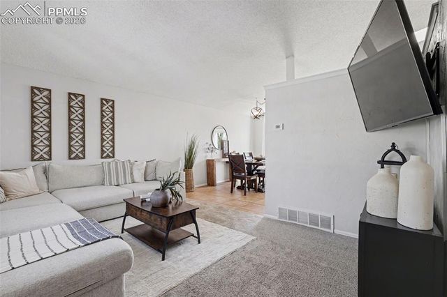 5210 Twinkle Way, Colorado Springs, CO 80917