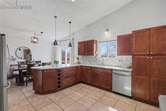 5210 Twinkle Way, Colorado Springs, CO 80917