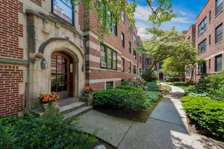 726 Hinman Avenue 2W, Evanston, IL 60202