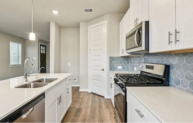 1022 Cedar Place Lane, Missouri City, TX 77459