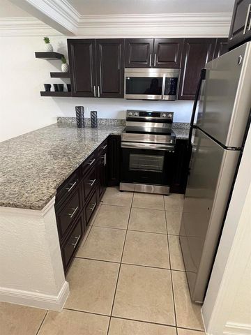 6034 Fores Hill Blvd 101, West Palm Beach, FL 33415