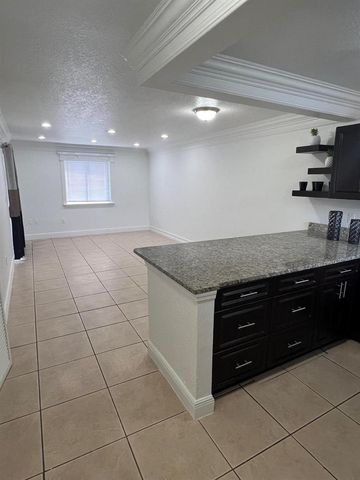 6034 Fores Hill Blvd 101, West Palm Beach, FL 33415