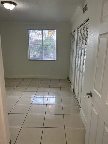 6034 Fores Hill Blvd 101, West Palm Beach, FL 33415