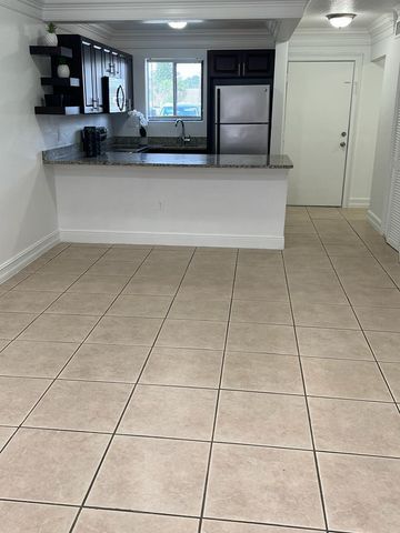 6034 Fores Hill Blvd 101, West Palm Beach, FL 33415