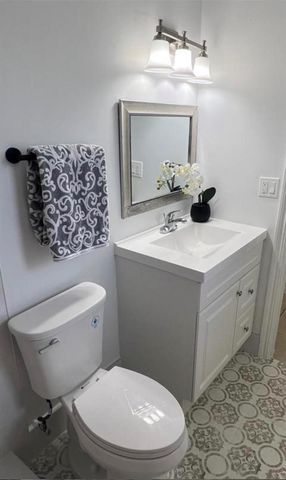 6034 Fores Hill Blvd 101, West Palm Beach, FL 33415