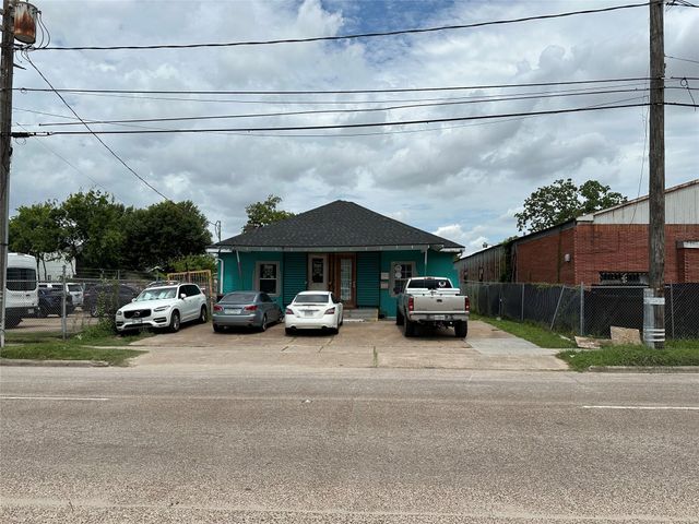 304 Lockwood Drive, Houston, TX 77011