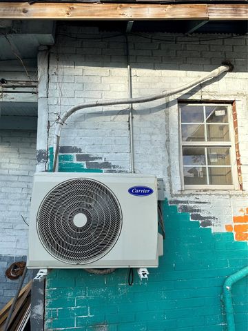 304 Lockwood Drive, Houston, TX 77011