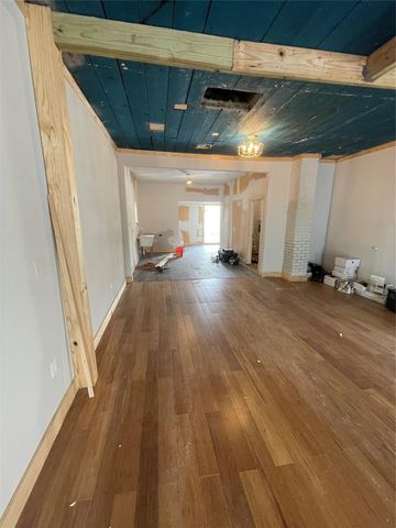 304 Lockwood Drive, Houston, TX 77011