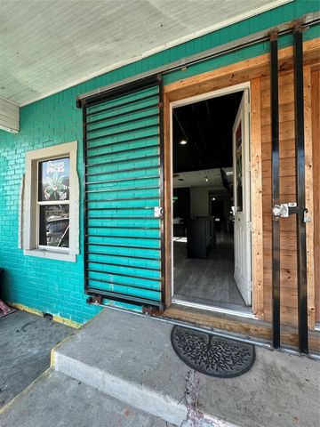 304 Lockwood Drive, Houston, TX 77011