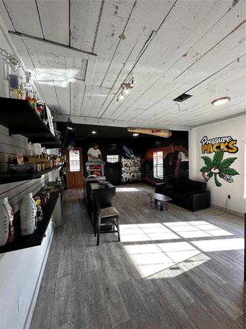 304 Lockwood Drive, Houston, TX 77011