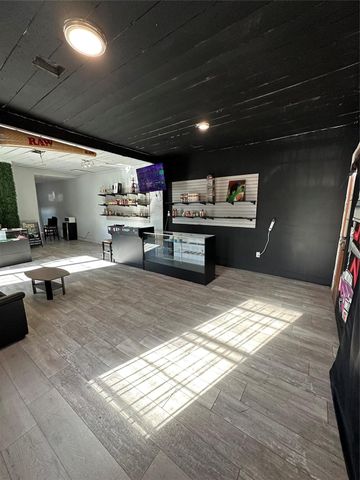 304 Lockwood Drive, Houston, TX 77011