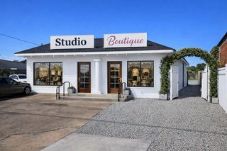 304 Lockwood Drive, Houston, TX 77011