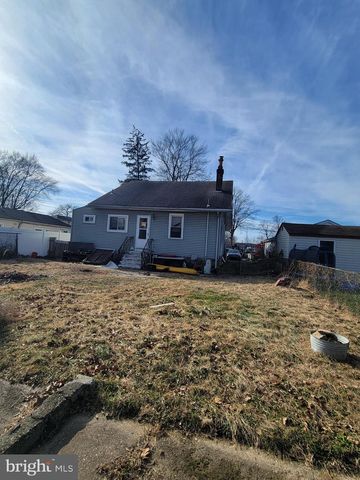 811 WASHINGTON AVE, Croydon, PA 19021