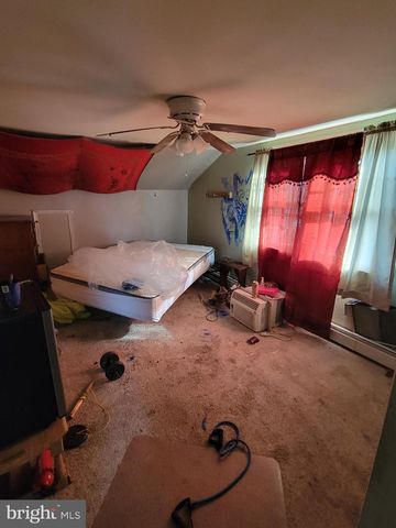 811 WASHINGTON AVE, Croydon, PA 19021