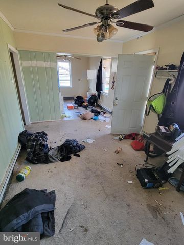 811 WASHINGTON AVE, Croydon, PA 19021