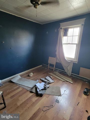 811 WASHINGTON AVE, Croydon, PA 19021