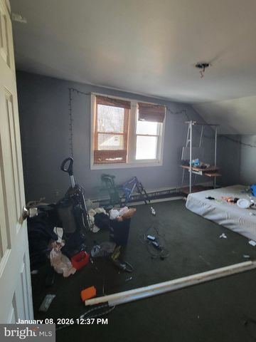 811 WASHINGTON AVE, Croydon, PA 19021