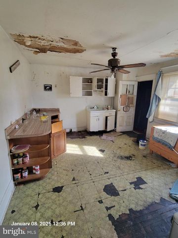 811 WASHINGTON AVE, Croydon, PA 19021